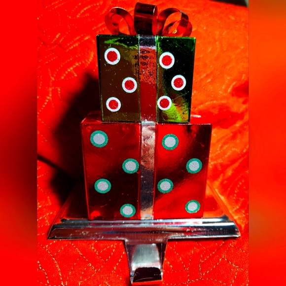 Holiday presents ,stocking hook/ holder for mantle /shelf, metal weighted heavy - Picture 5 of 14